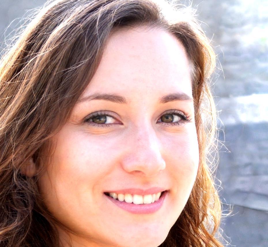 Seraphina Mitchell, Lead Financial Educator
